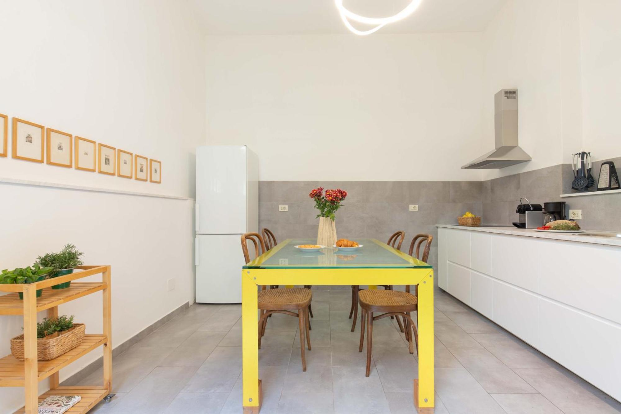 900 - Guest House ลีวอร์โน ภายนอก รูปภาพ